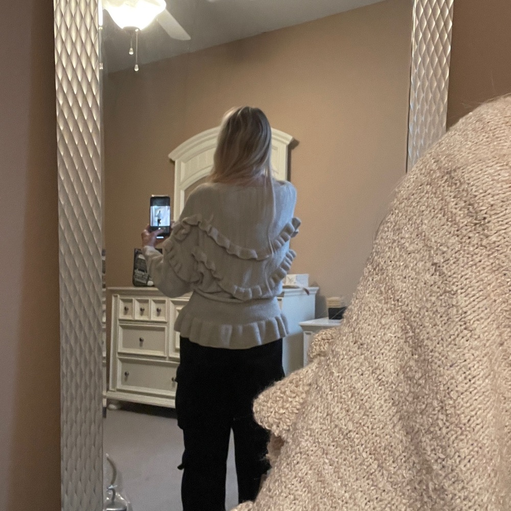 Mango Sweater - Picture 8 of 8